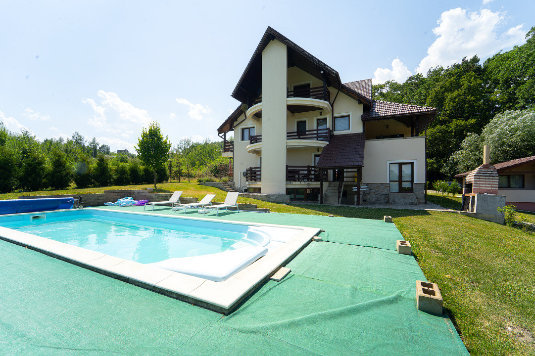 Vila exclusivista cu piscina si panorama de vis Cisnadioara