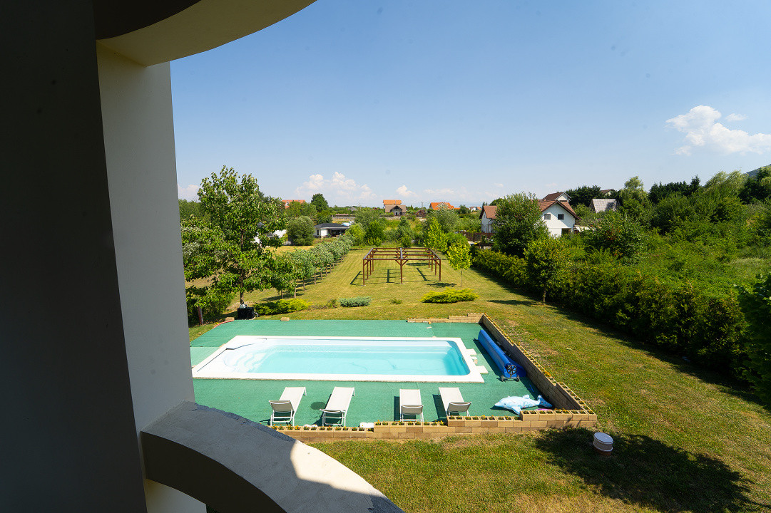 Vila exclusivista cu piscina si panorama de vis Cisnadioara