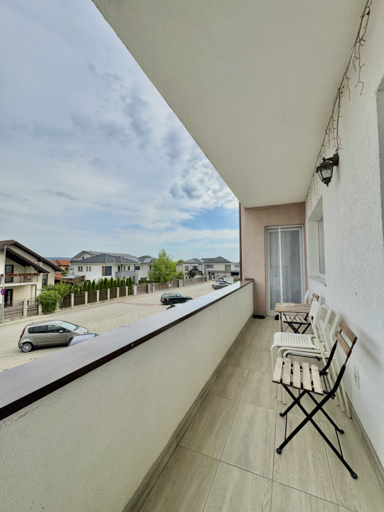 Apartament de vânzare cu 3 camere - Decomandat - Șelimbăr