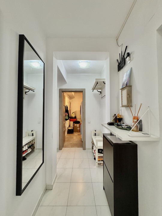 Apartament de vânzare cu 3 camere - Decomandat - Șelimbăr