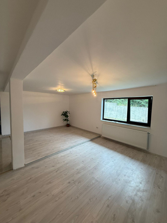 Casa in Cârlig la 8 minute de Podu Ros