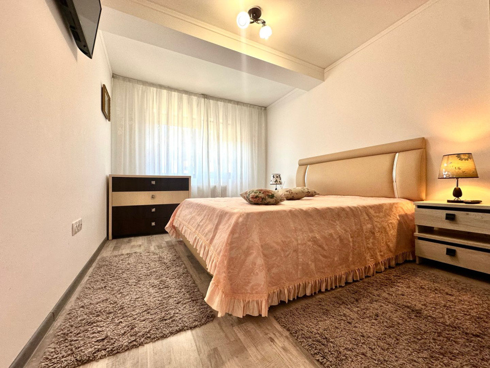 Apartament cu 2 camere zona Coresi cu loc de parcare acoperit