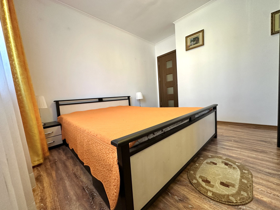 Apartament 3 camere de închiriat in zona Tractorul cu loc dde parcare inclus