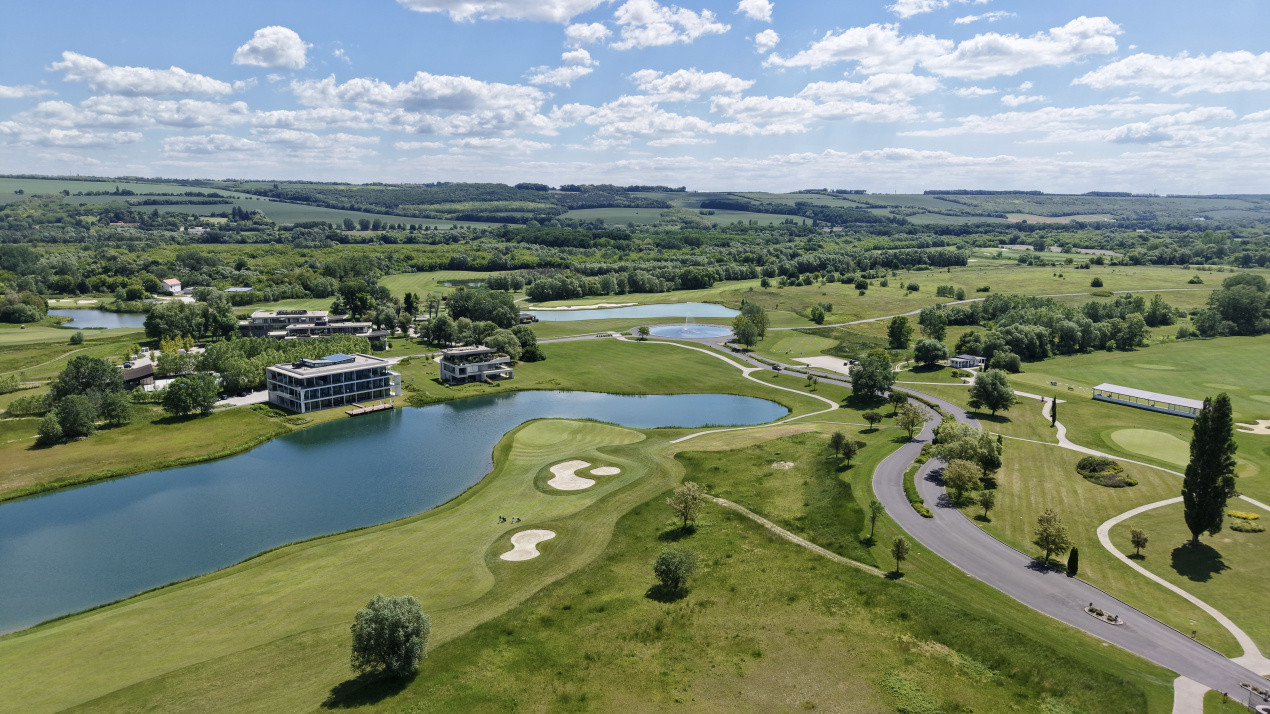 ZALA SPRINGS GOLF RESORT – Un univers dedicat rafinamentului și investiției