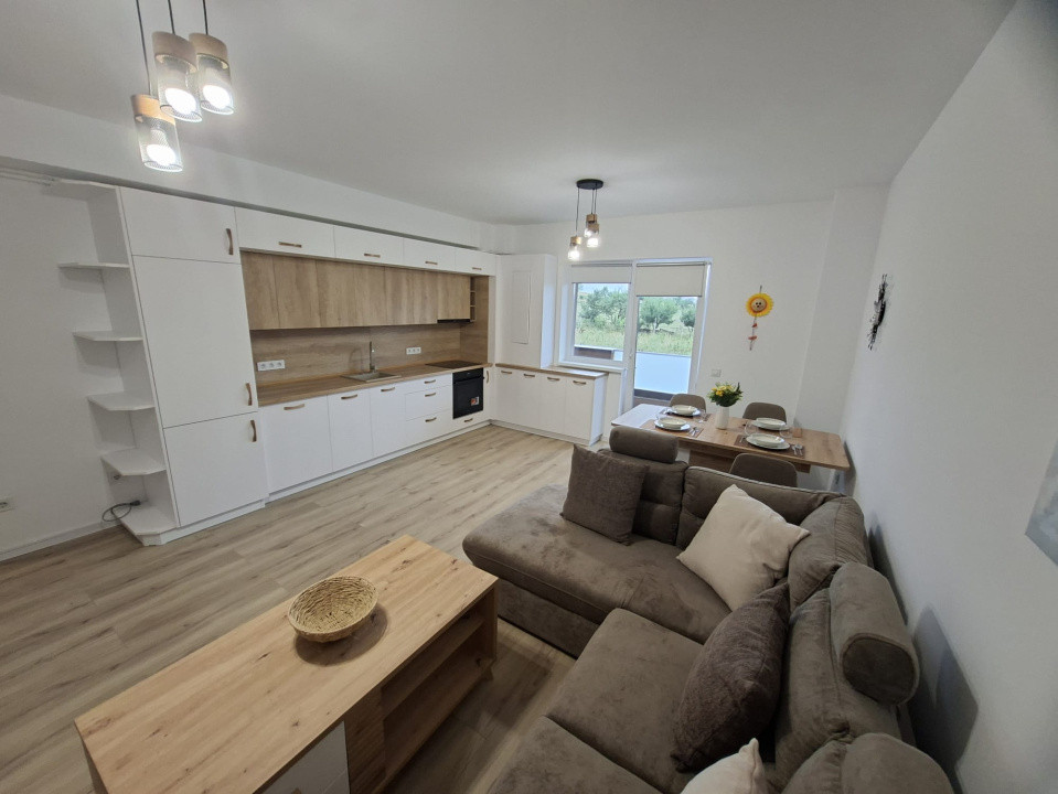 Apartament 3 camere de închiriat - modern - prima inchiriere