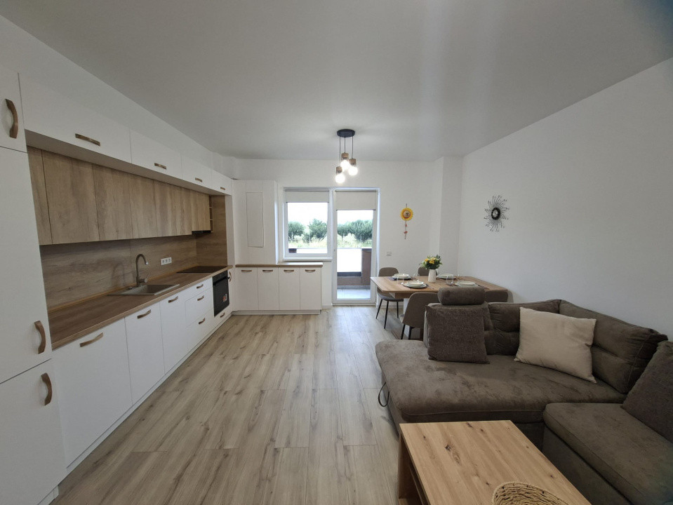 Apartament 3 camere de închiriat - modern - prima inchiriere