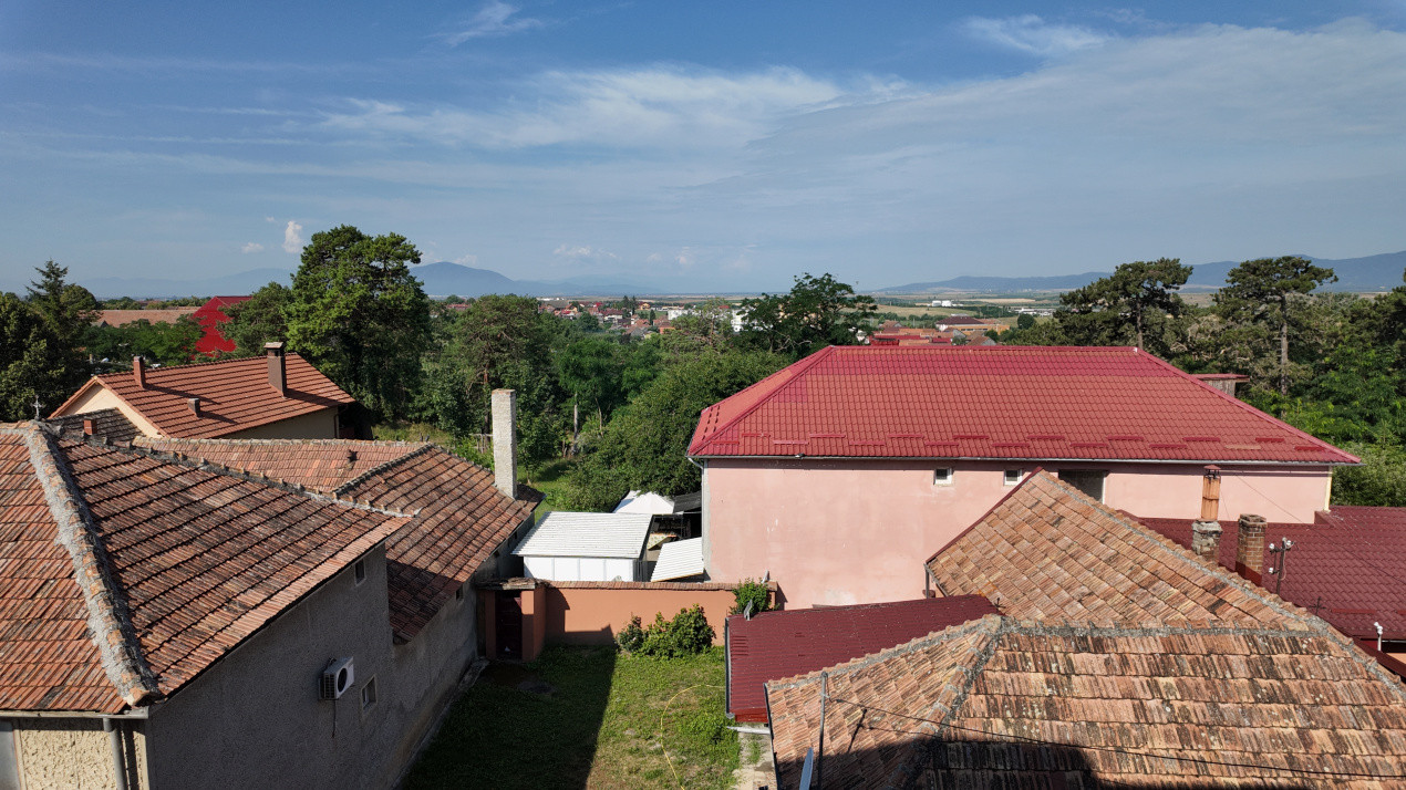 Vânzare apartament cu 2 camere, mobilat și utilat - Feldioara