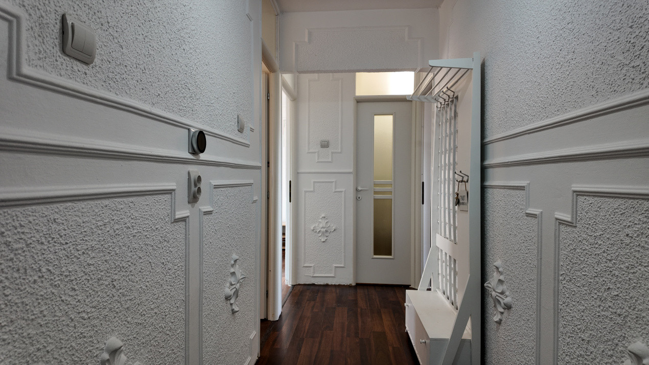 Vânzare apartament cu 2 camere, mobilat și utilat - Feldioara