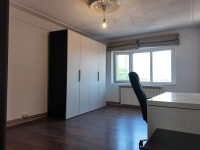 Vânzare apartament cu 2 camere, mobilat și utilat - Feldioara