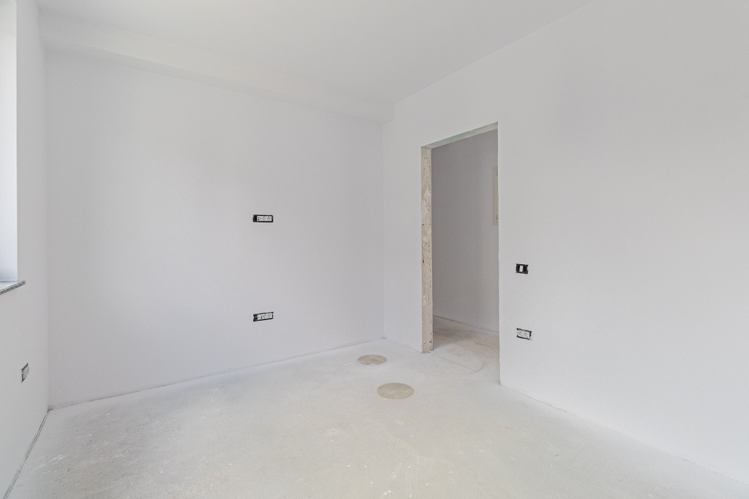 Casă duplex de vânzare în Brașov – zona Tractorul, aproape de Coresi Mall 