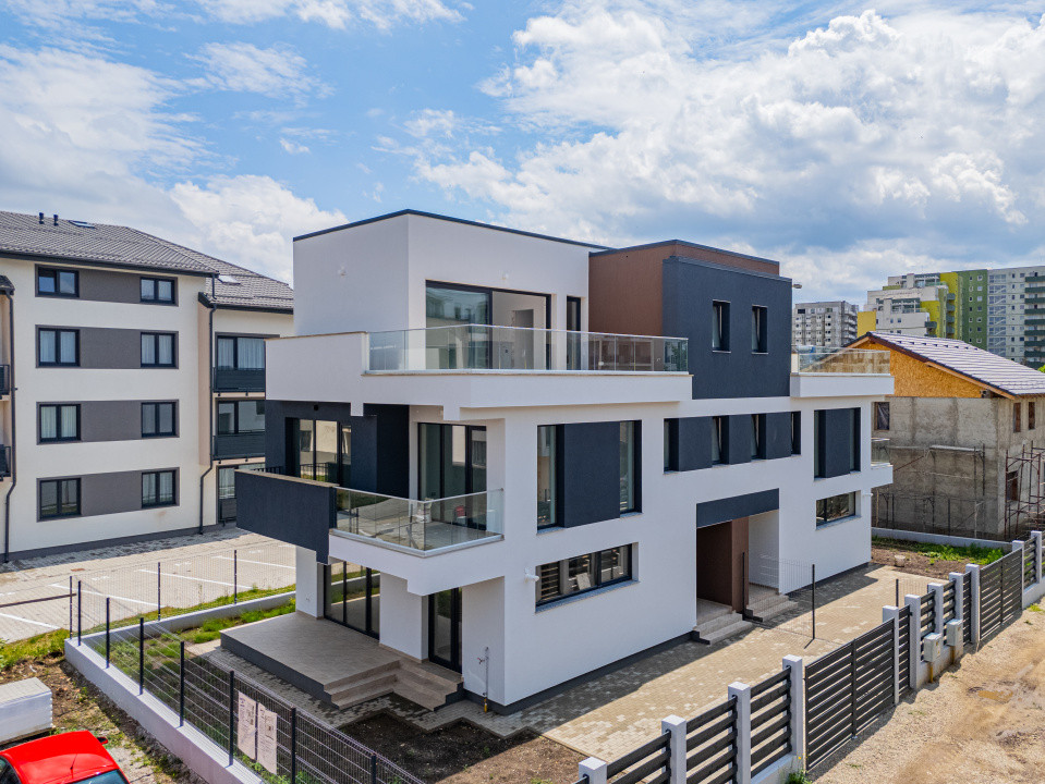 Casă duplex de vânzare în Brașov – zona Tractorul, aproape de Coresi Mall 
