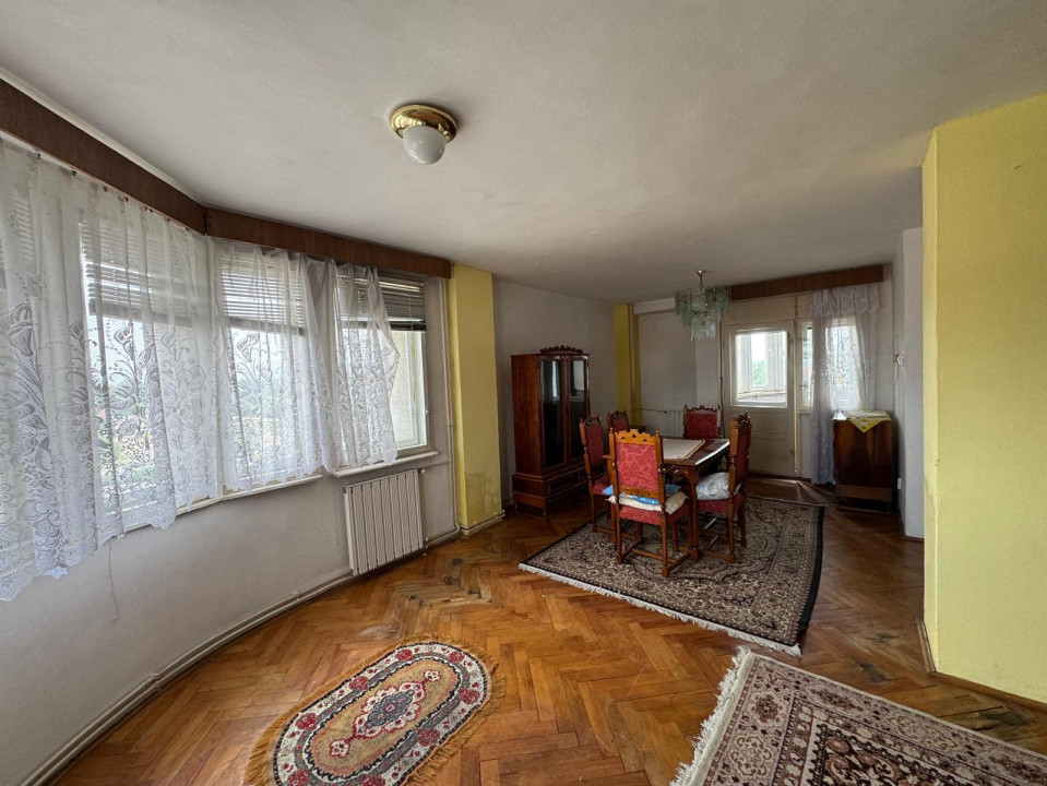 🎯 Penthouse De Vanzare , Piata Romana 