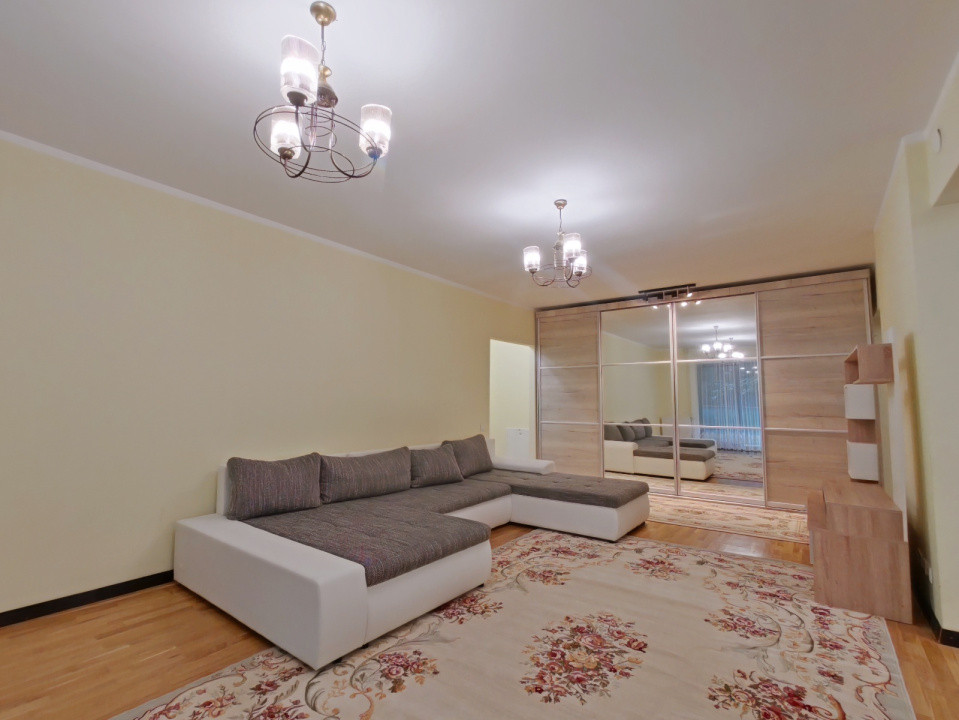 Închiriere apartament cu 2 camere mobilat și utilat în Complexul Tâmpa Gardens