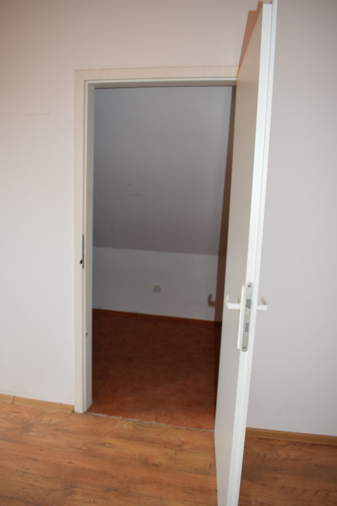 Spațiu comercial de închiriat – 128 mp utili | Cisnădie, zonă industrială 