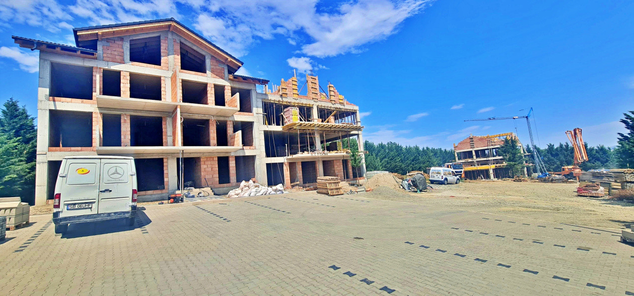 Apartament 3 camere, două băi, terasă mare-Natura la tine acasă! Cristian-SiBiU