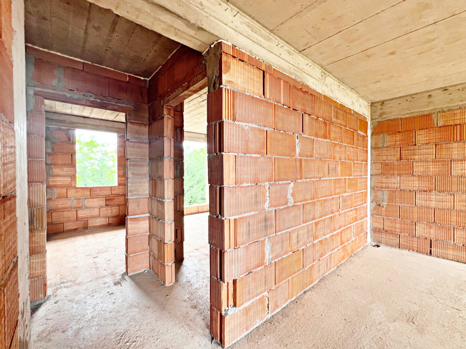 Apartament 3 camere, două băi, terasă mare-Natura la tine acasă! Cristian-SiBiU