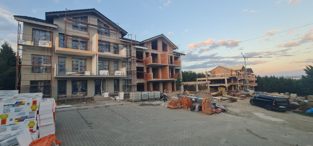 Apartament 3 camere, două băi, terasă mare-Natura la tine acasă! Cristian-SiBiU
