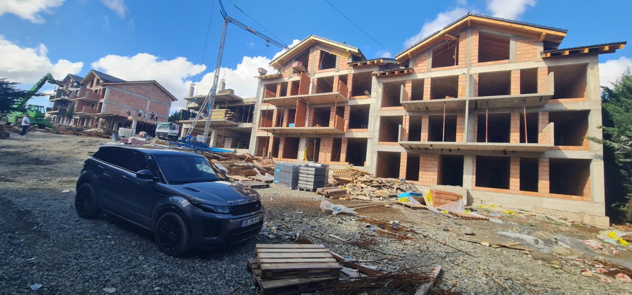 Apartament 3 camere, două băi, terasă mare-Natura la tine acasă! Cristian-SiBiU