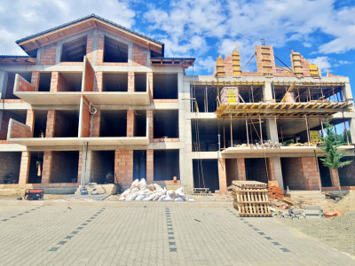 Apartament 3 camere, două băi, terasă mare-Natura la tine acasă! Cristian-SiBiU