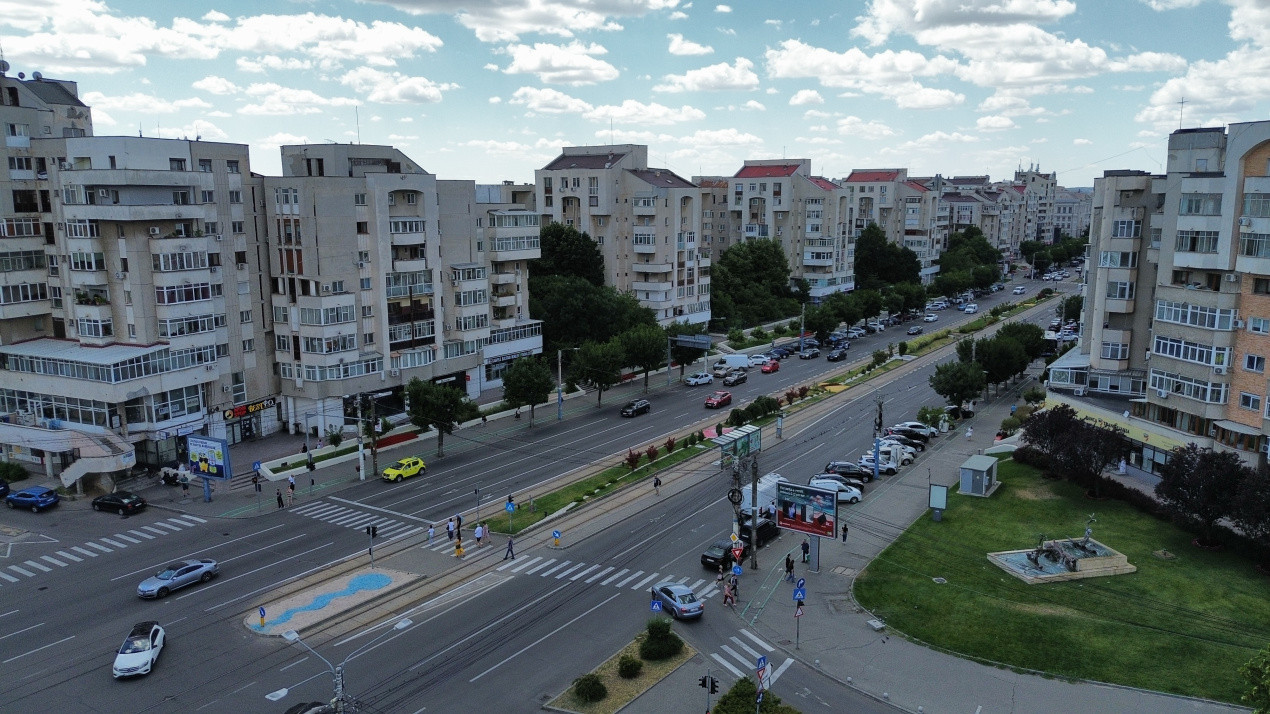 Apartament Calea Bucuresti, 74 mp total, priveliste deosebita
