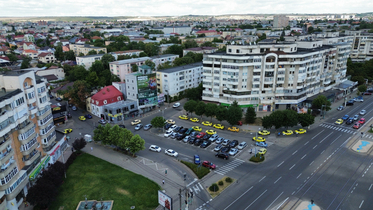 Apartament Calea Bucuresti, 74 mp total, priveliste deosebita