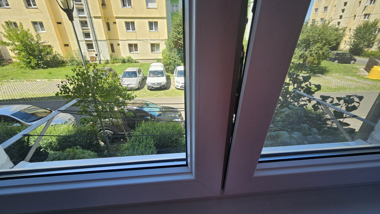 Apartament 2 camere de închiriat | etaj 1 | zona Cedonia 