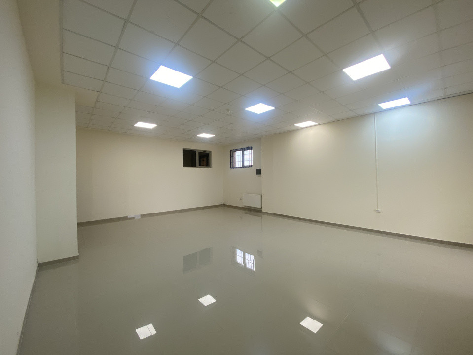 Spatiu comercial de inchiriat 132mp stradal 2 camere Turnisor Sibiu