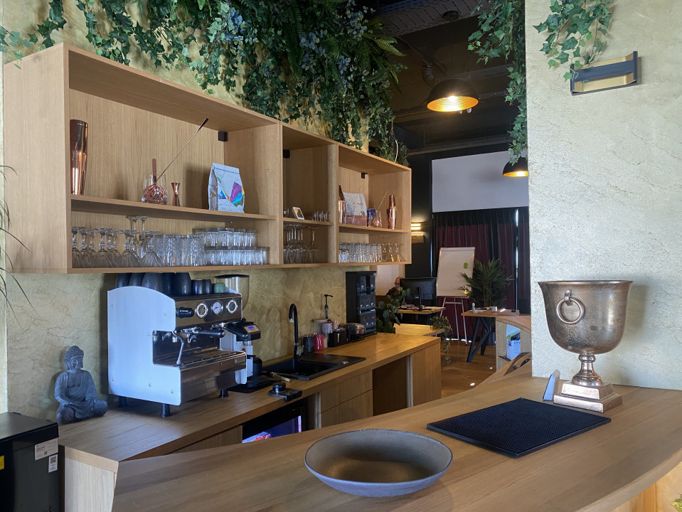 Spatii birouri de inchiriat coworking utilitati incluse Arhitectilor