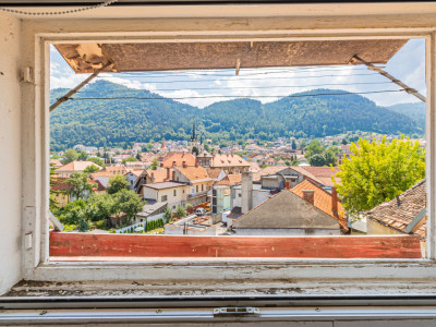 INVESTITIE - Garsoniera in Centrul Istoric - Priveliste Panoramică
