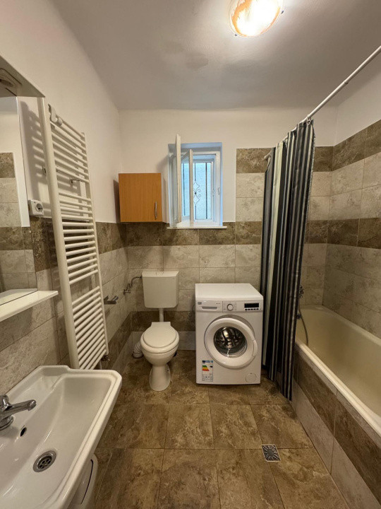 Inchiriere Apartament 2 camere la casa - Trei Stejari