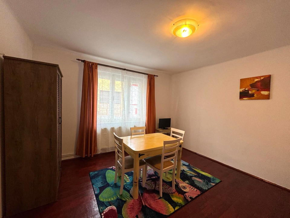 Inchiriere Apartament 2 camere la casa - Trei Stejari