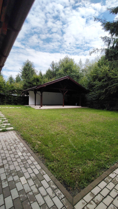  Vila de poveste din Valea Avrigului de vanzare