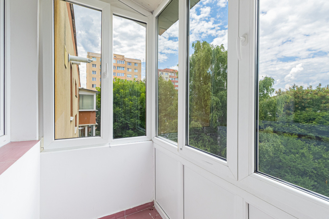 Închiriere apartament cu 2 camere, mobilat și utilat – zona Planetelor