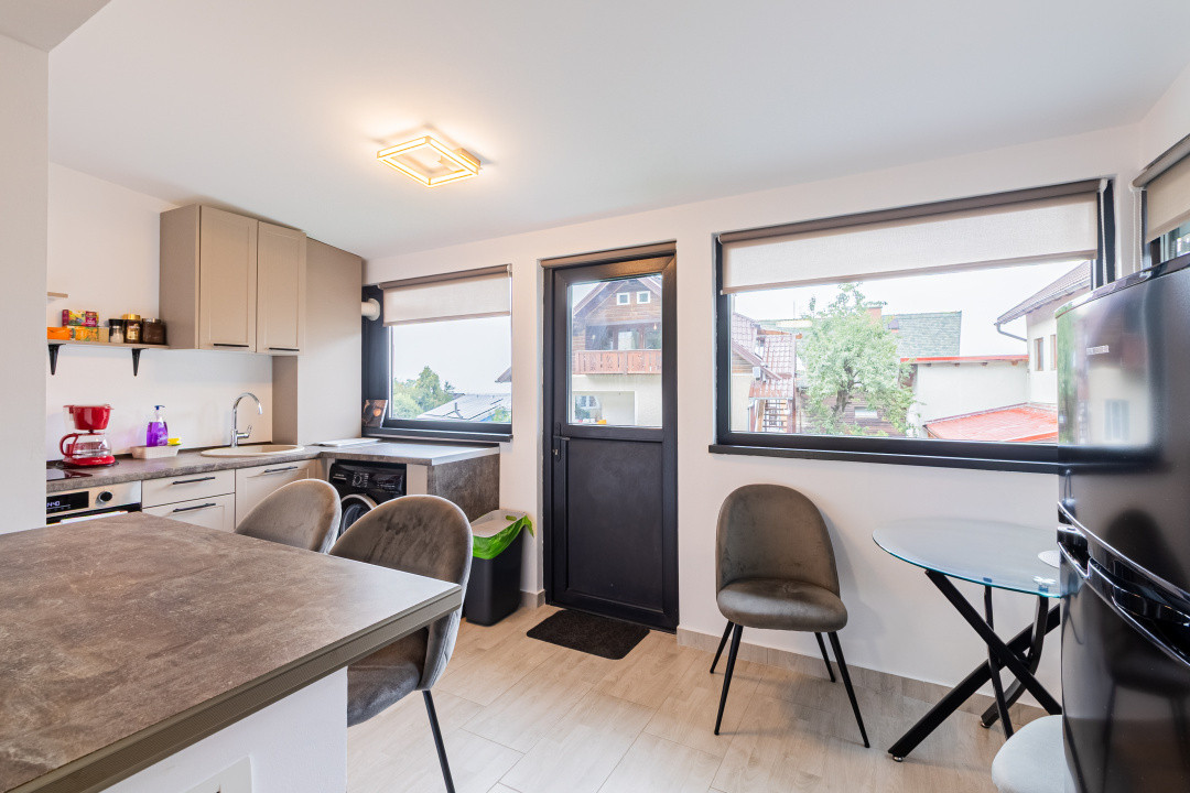 Investitie – Două apartamente si o garsonieră la casă, pe Drumul Poienii