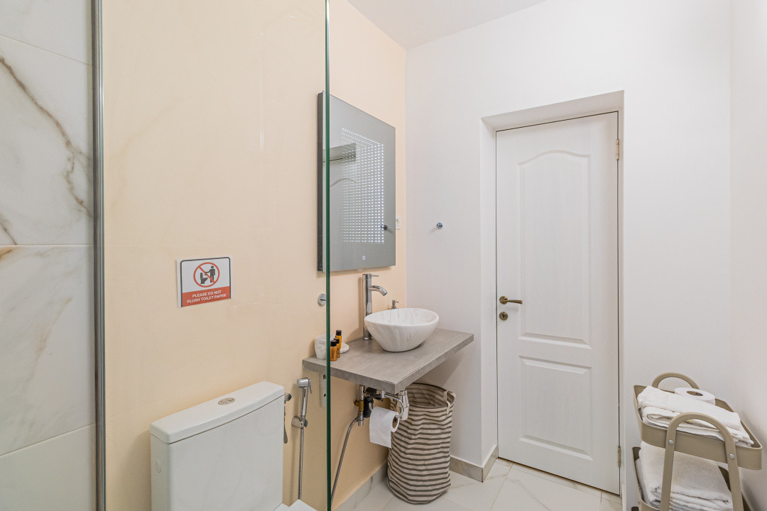 Investitie – Două apartamente si o garsonieră la casă, pe Drumul Poienii