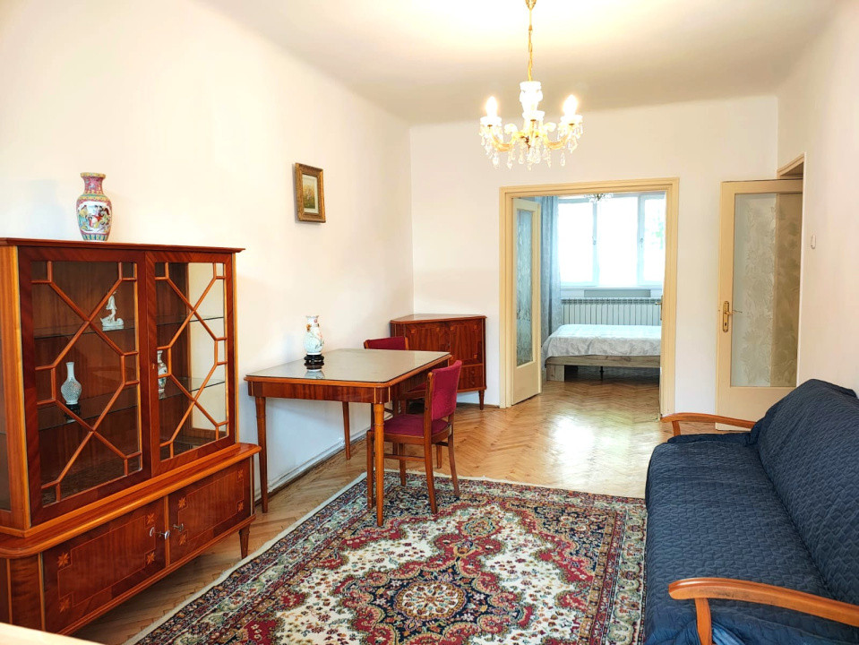Bijuterie ascunsă în inima Craiovei – Apartament romantic, 2 camere! 