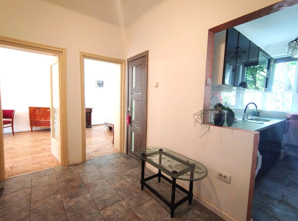 Bijuterie ascunsă în inima Craiovei – Apartament romantic, 2 camere! 