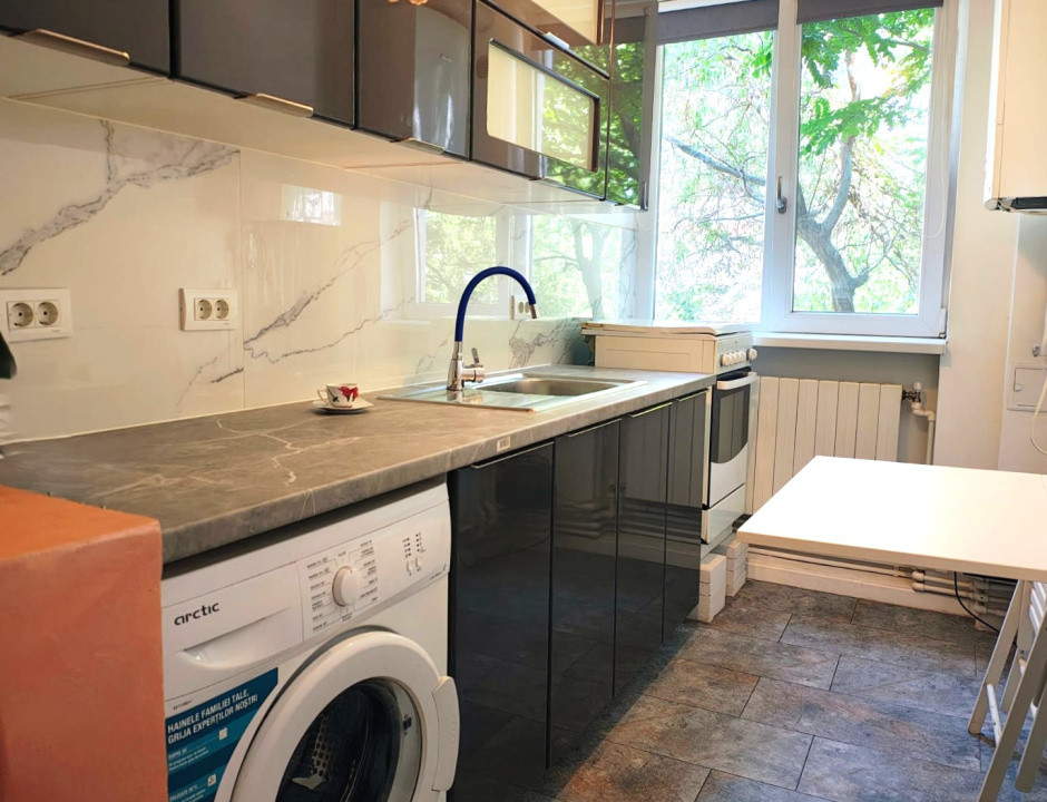 Bijuterie ascunsă în inima Craiovei – Apartament romantic, 2 camere! 