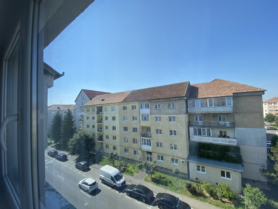 Apartament 2 camere decent de inchiriat zona Strand Sibiu