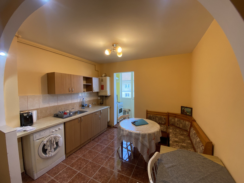 Apartament 2 camere decent de inchiriat zona Strand Sibiu