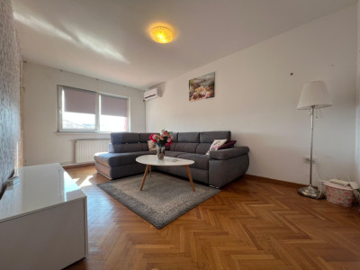 Apartament de inchiriat cu 3 camere - zona Vasile Aron