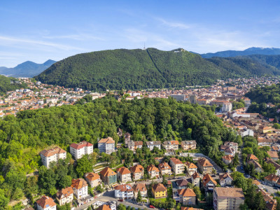 Proprietate unică cu priveliște spectaculoasă în inima Brașovului