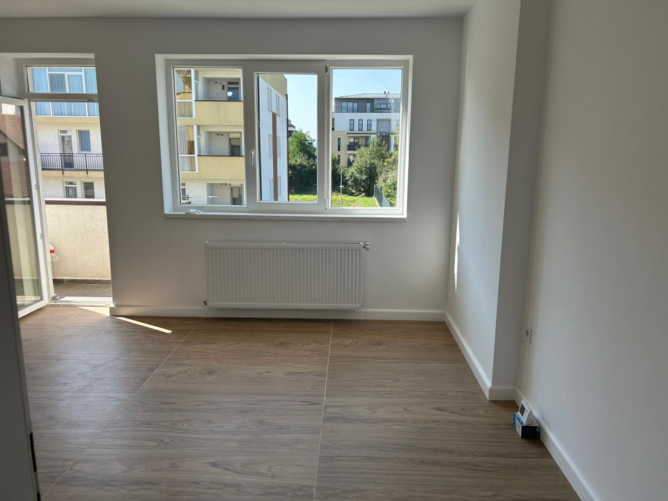 Apartament 1 Cameră Etaj 2 lift - Lângă Transport Public și Magazine, 