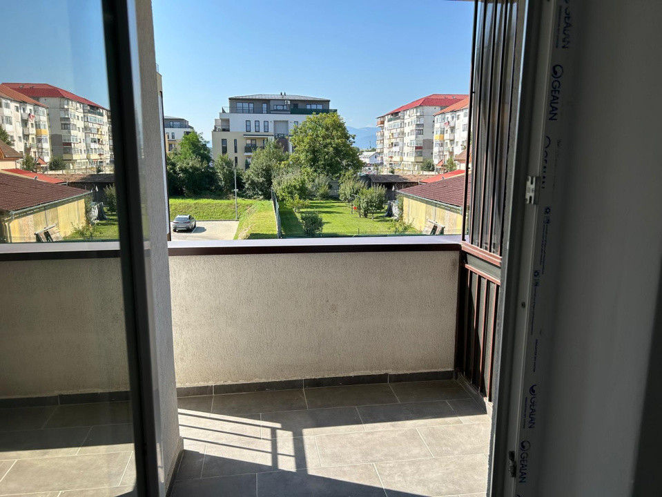 Apartament 1 Cameră Etaj 2 lift - Lângă Transport Public și Magazine, 