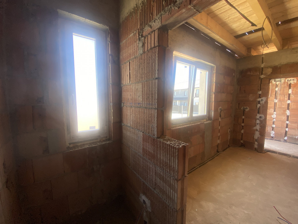 Casa vanzare 3 camere teren 325mp pe un nivel zona Arhitectilor Sibiu