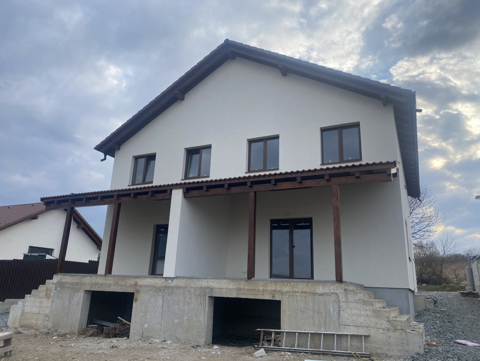 Casa vanzare 4 camere P+1E terasa teren 250mp Sibiu zona Arhitectilor