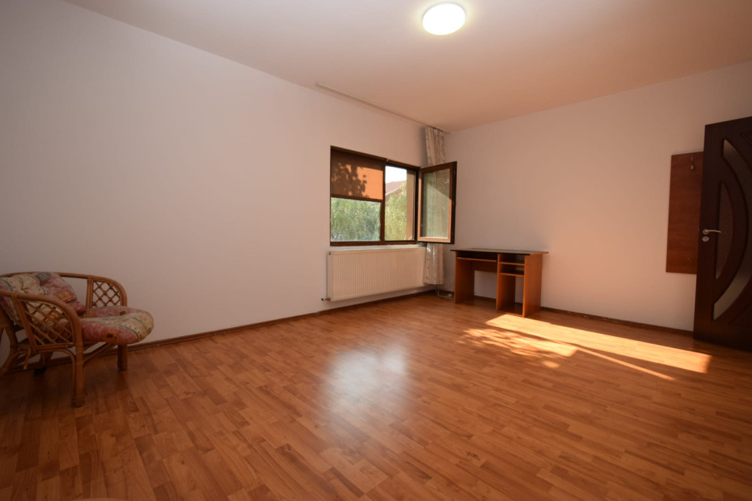 Casa Moderna 4 camere, 212 mp, mobilata, teren 377 mp