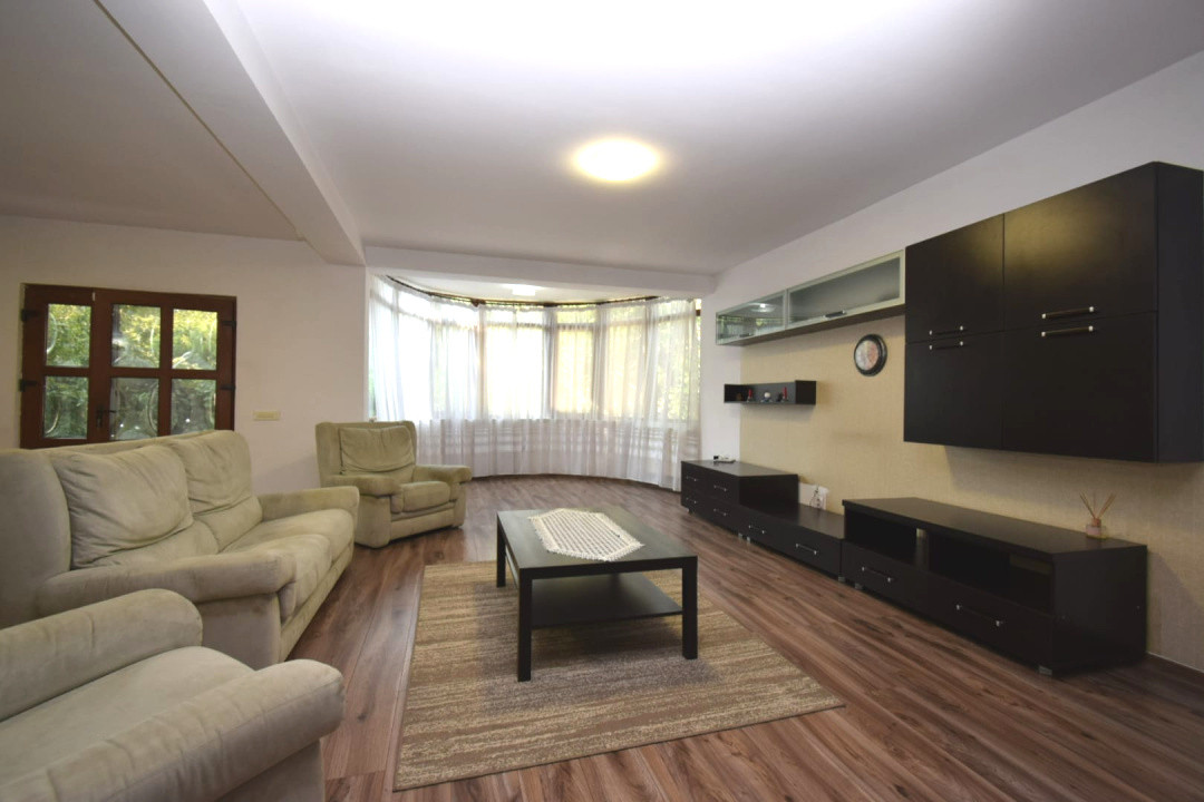 Casa Moderna 4 camere, 212 mp, mobilata, teren 377 mp
