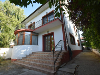 Casa Moderna 4 camere, 212 mp, mobilata, teren 377 mp