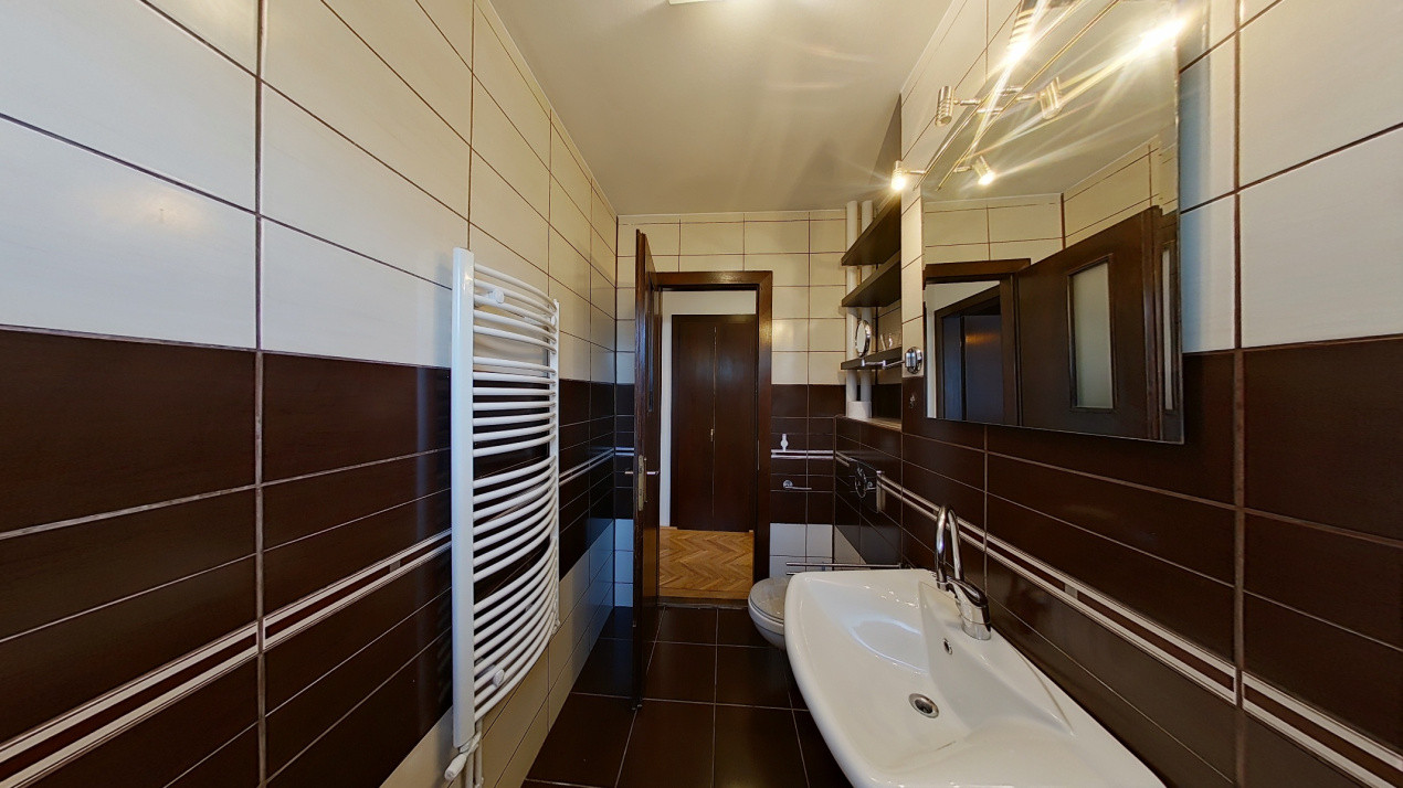 Apartament 2 camere, etajul 1, parcare - Centrul Civic